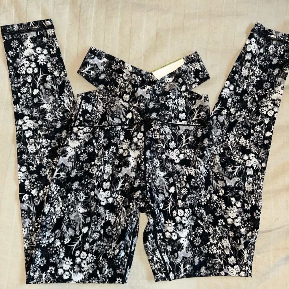NWT Aerie Floral Leggings